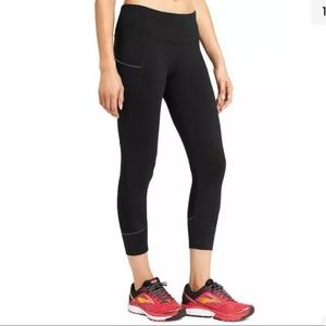 Athleta Relay Capri 2.0 in Black